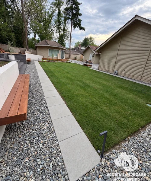 Architectural Hardscape & Modern Courtyard Living